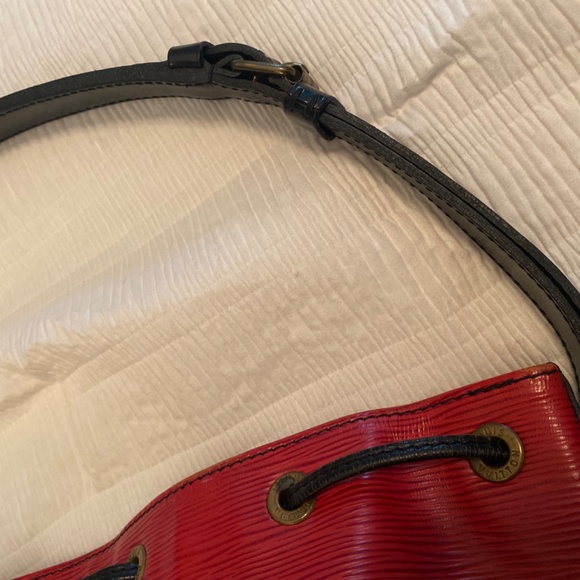 Authentic Louis Vuitton Noe Bucket Bag - Picture 4 of 5